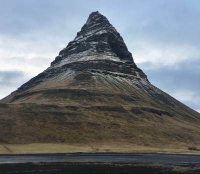 The most photographed mountain in Iceland.